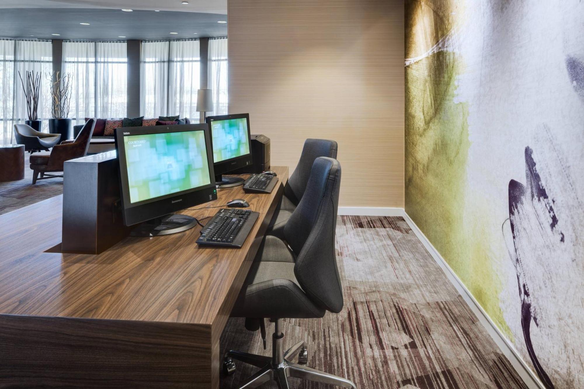 Courtyard By Marriott Providence Warwick Hotel Bagian luar foto