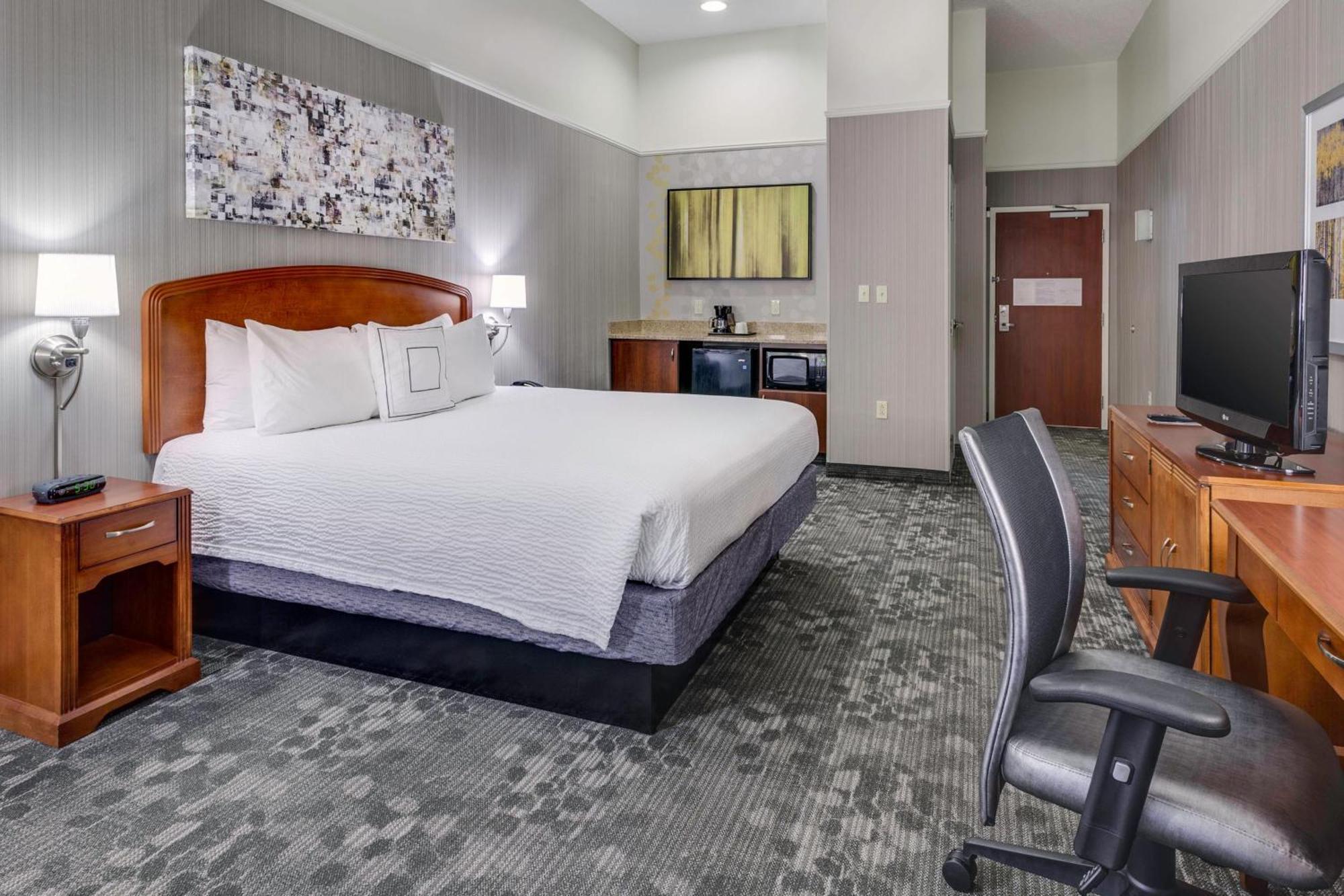 Courtyard By Marriott Providence Warwick Hotel Bagian luar foto