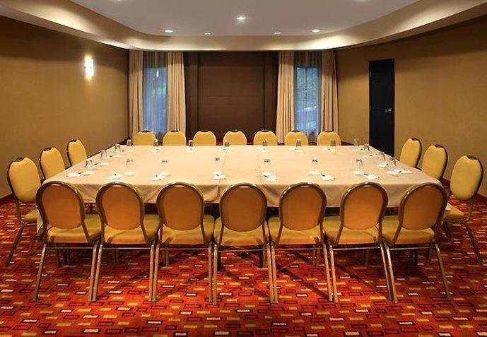 Courtyard By Marriott Providence Warwick Hotel Bagian luar foto